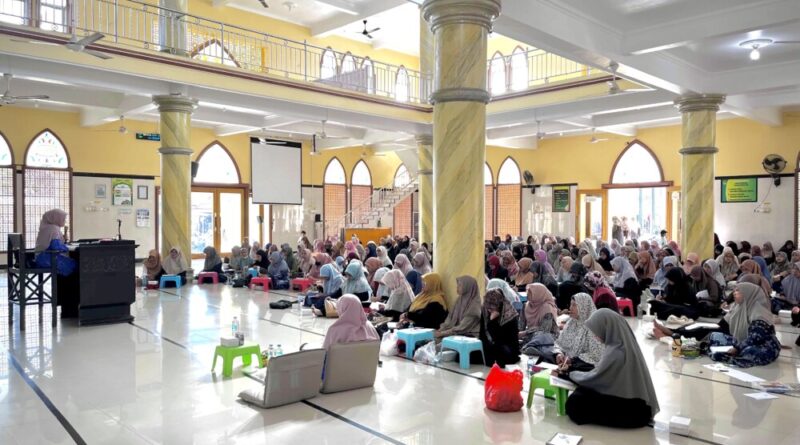 Pengajian Umum Khusus Ibu-Ibu dan Generus Putri LDII Bontang, Perkuat Pembinaan dan Amaliah di Era Modern